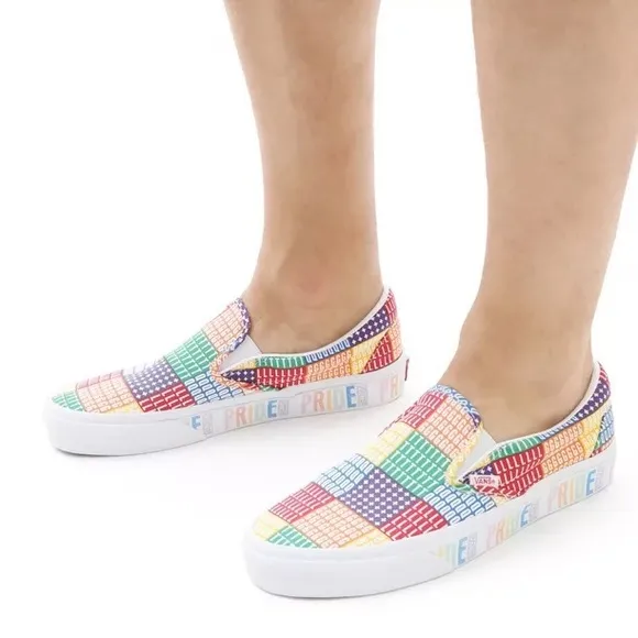 NWT Vans PRIDE Classic Slip On Sneakers Mens 7.5 Women’s 9