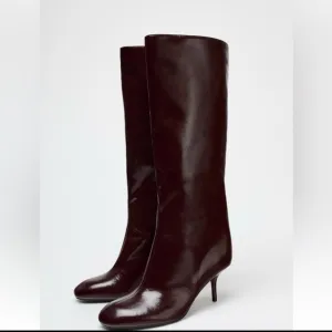 NWT ZARA SHAFT HEELED BOOTS SIZE 6 AND 8🚨PRICE FIXED NON DISCOUNT