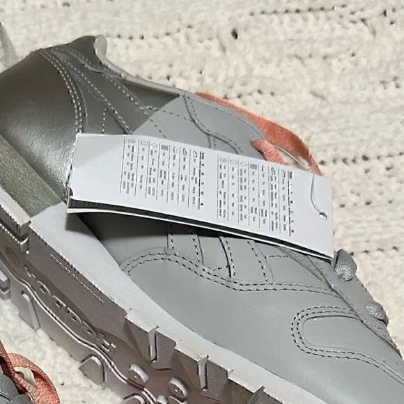 NWT Women’s Reebok Leather Matte Shine Pack Gray Silver AR3072  - 8.5