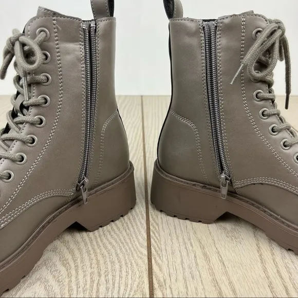 Olivia Miller Crystal Lace Front Combat Boot 6.5 Light Grey Faux Leather $105