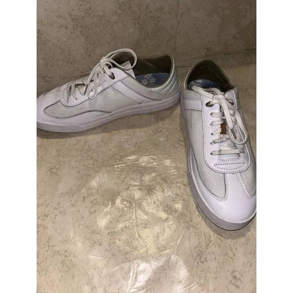 OLUKAI Kilea White Leather Low Top Lace Up Casual Women’s Sneakers Size 10