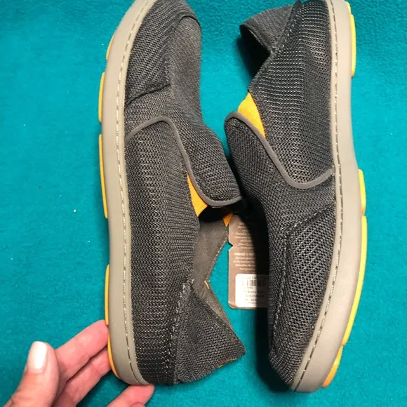 OluKai Nohea Mesh Twin Gore Slip-On Sneakers Sz 10.5