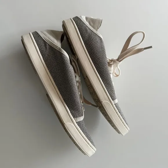 OluKai Pehuea Li-Sneakers-Slip on-Casual-Tapa-Women’s Size 8