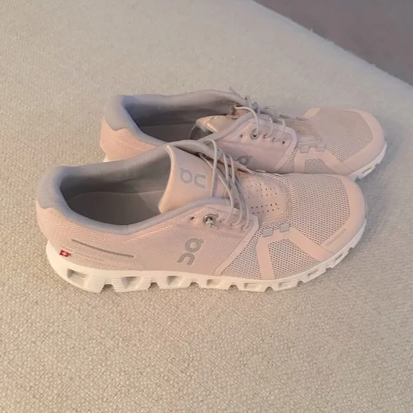 On Cloud 5 Sneakers
