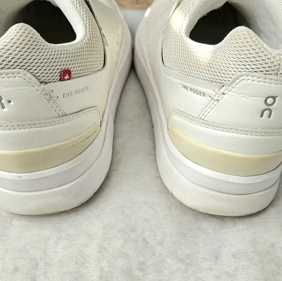 ON Cloud Roger Advantage sneakers