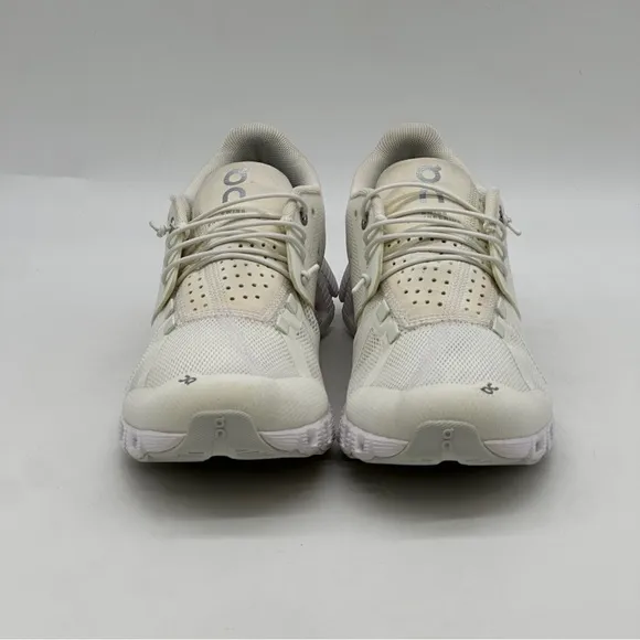 On Cloud Sneakers. Size 8