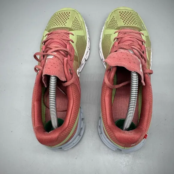 On Cloudflow Womens Athletic Running Shoes Sneakers Pink Green Size US Size 7