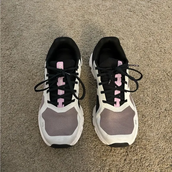 On CloudRunner Training Sneakers