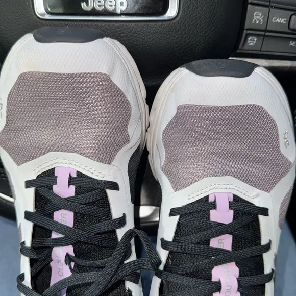 On CloudRunner Training Sneakers