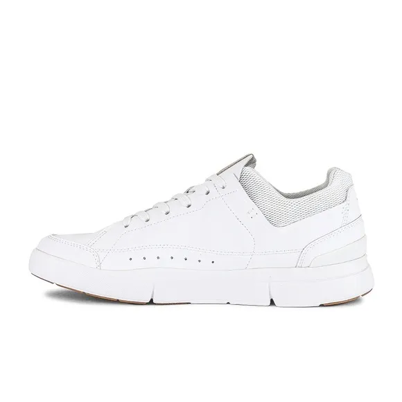 ON CLOUD🔴The Roger Centre Court Tennis Sneakers men’s size 9.5 fits women 11