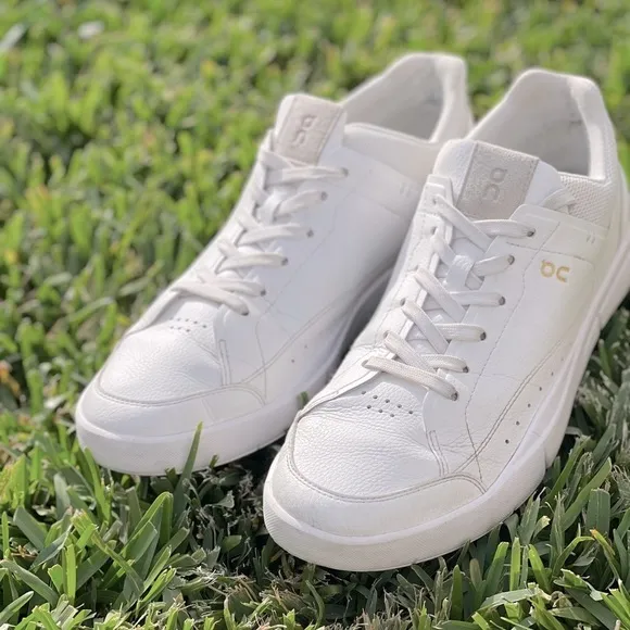 ON CLOUD🔴The Roger Centre Court Tennis Sneakers men’s size 9.5 fits women 11