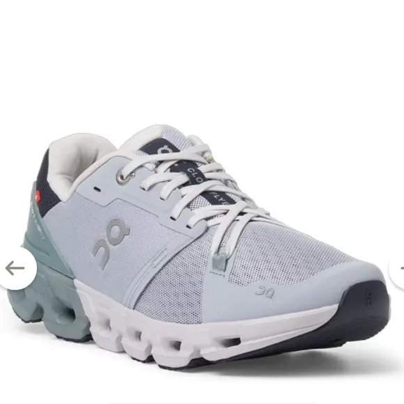 ON Running Cloudflyer 4 Sneakers size 9