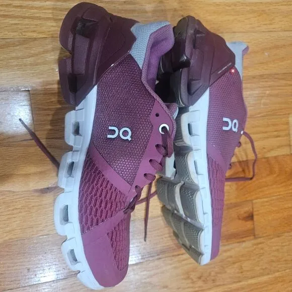 On Running Cloudflyer Magenta Mulberry Athletic Running Shoes Womens 7.5