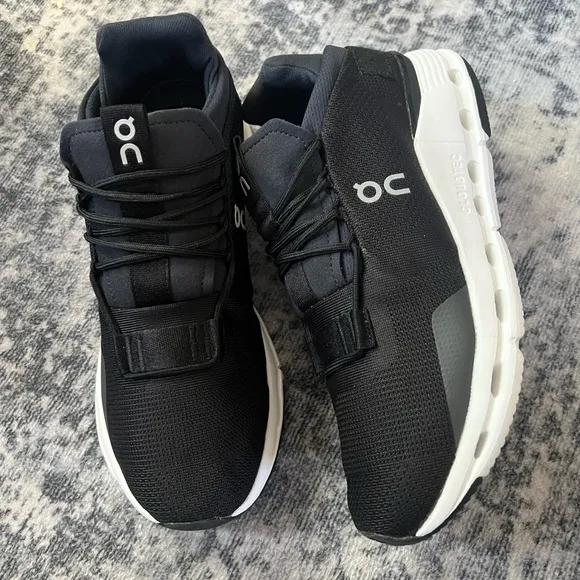 On Running Cloudnova Sneakers
