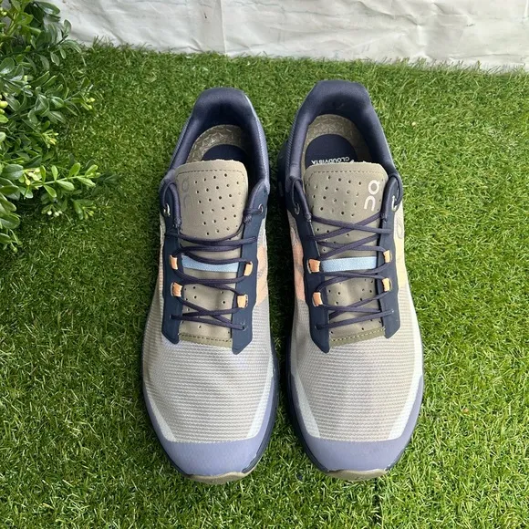 On Running CloudvistaMidnight/Olive- men size 11 NEW