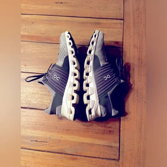 On Running CLOUDSWIFT Gray and White Sneakers; Women’s size 8.5