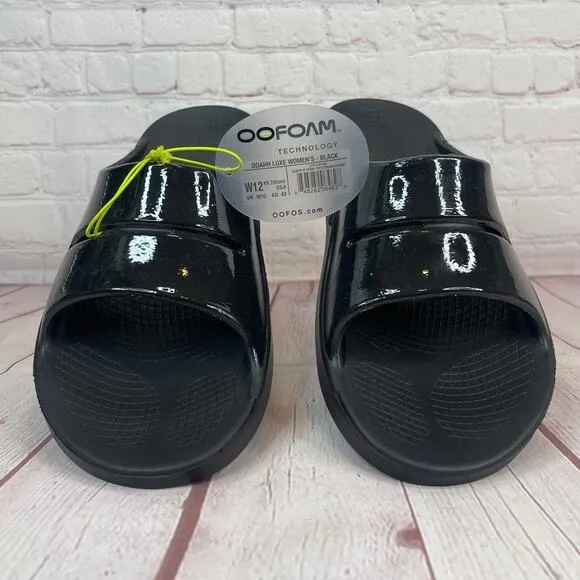 Oofos Ooahh Luxe Black Slides Sandals Mens Size 10/Women’s Size 12