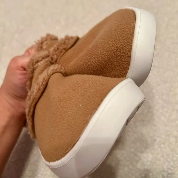 OOFOS women OOCOOZIE LOW SHOE Lightweight Recovery comfort shoes platform Sz 6