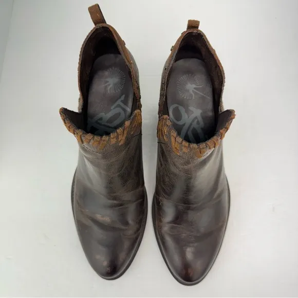 OTBT size 7.5 Women’s Santa Fe Brown Leather Slip On Ankle Boots Booties