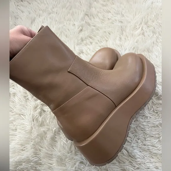 PALOMA BARCELÓ Ankle Boots - size 39 US 8.5 - NWOT