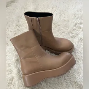 PALOMA BARCELÓ Ankle Boots - size 39 US 8.5 - NWOT