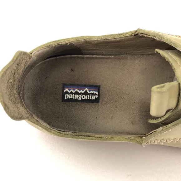 Patagonia Rimu Taupe Leather Slip on Moccasin Boots 10.5