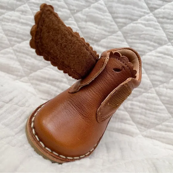 PETIT NORD NWOT Scallop Velcro Leather Cognac Heirloom Toddler Boots EU 19/US 4