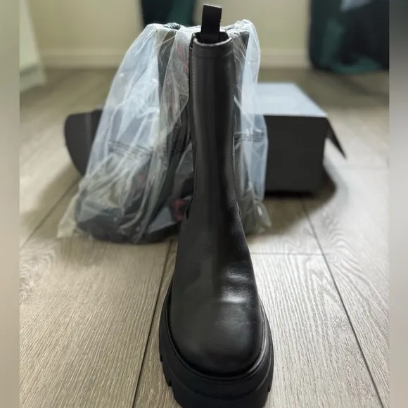 Platform Chelsea Boots (Real Leather)