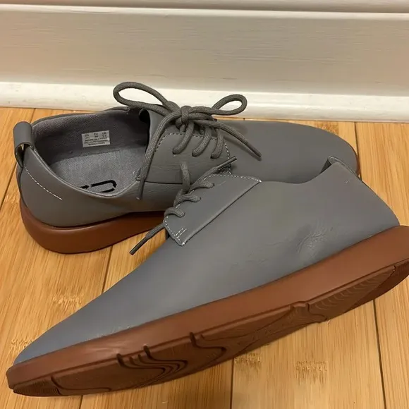 Ponto the Pacific lightweight casual, gray brown woman size 7 1/2
