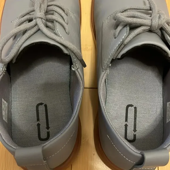 Ponto the Pacific lightweight casual, gray brown woman size 7 1/2