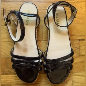 Prada Women’s Patent Leather Espadrille Platform Sandals Size 8