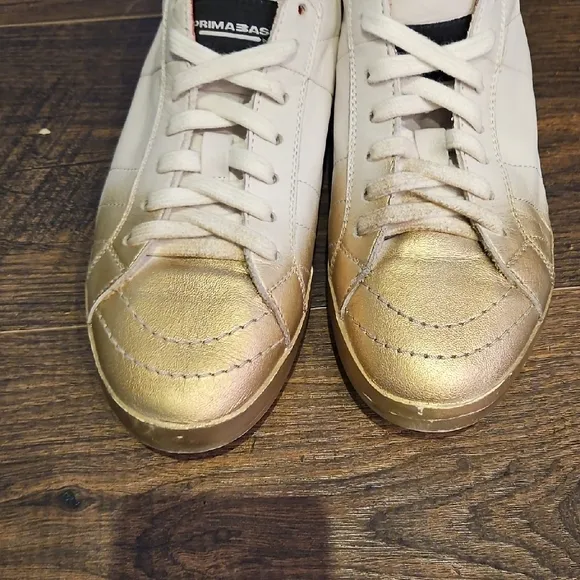Primabase Forma White and Gold Sneakers with Red Accents Sz 39
