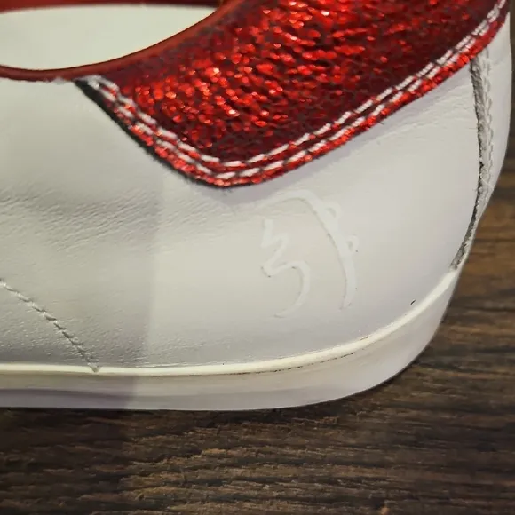 Primabase Forma White and Gold Sneakers with Red Accents Sz 39