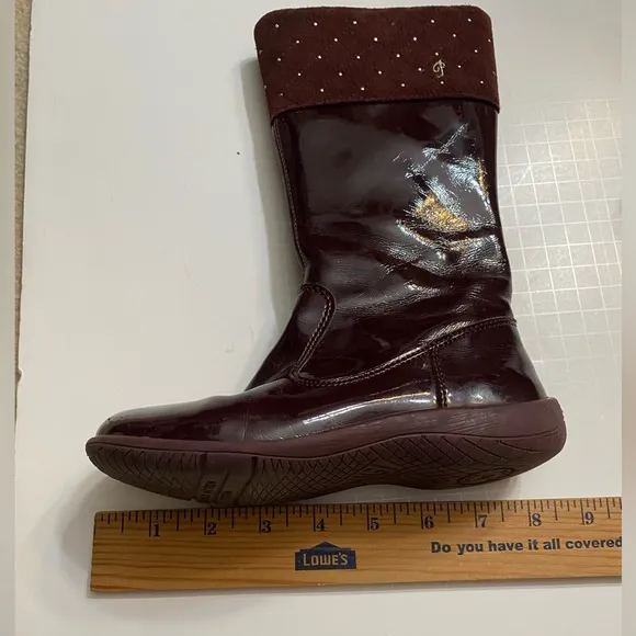 Primigi kids Fall patent leather fancy boots maroon/ burgundy color.