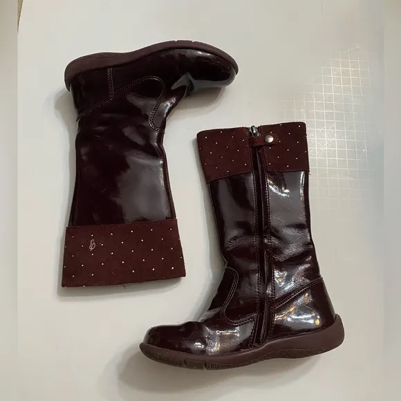 Primigi kids Fall patent leather fancy boots maroon/ burgundy color.