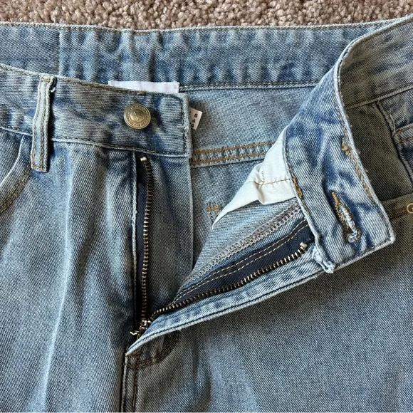Princess Polly PP DNM Kalinda Light Wash Denim Blue Jeans Size 4