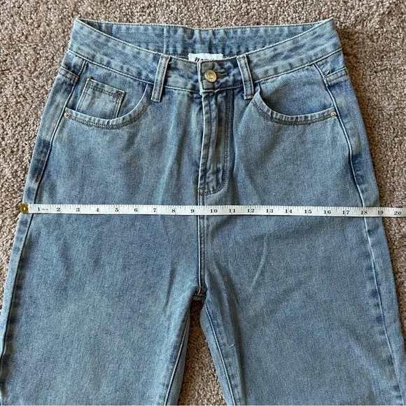 Princess Polly PP DNM Kalinda Light Wash Denim Blue Jeans Size 4