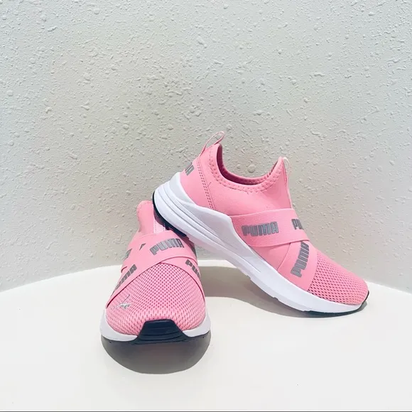 Puma Big Kids Girls Pink Slip On Wired Run Sneakers Size 4.5 NWT