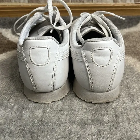 🆕Puma Classic White Sneakers