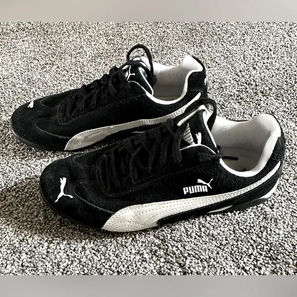 Puma Kids Speedcat Black and White Sneakers - Size 5 - Pre-Loved