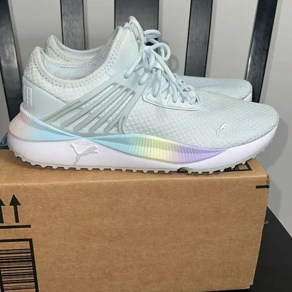Puma Lightweight sneaker la blue white pink