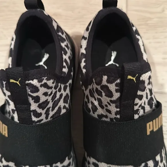 PUMA Softride Sophia S.O Lprd  size Big girl 4