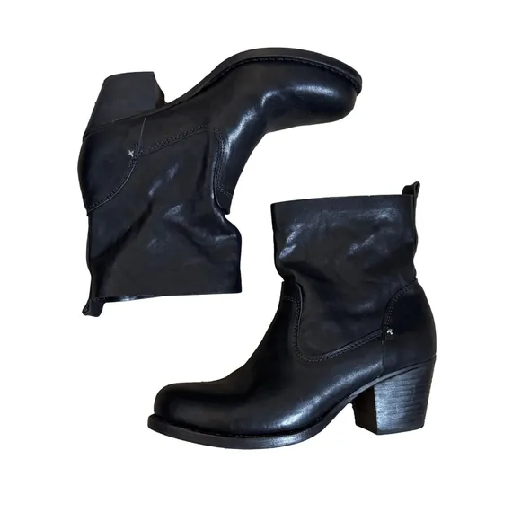 Rag &amp; Bone 37.5 EU Leather Slip On Heeled Moto Boots Black 2 inch heel