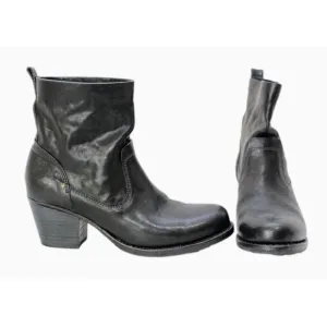 Rag &amp; Bone 37.5 EU Leather Slip On Heeled Moto Boots Black 2 inch heel