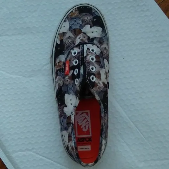 Rare Special Edition Vans Kids X ASPCA Cat Kitten Shoes Sneakers Sz 3.5