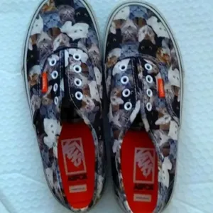 Rare Special Edition Vans Kids X ASPCA Cat Kitten Shoes Sneakers Sz 3.5