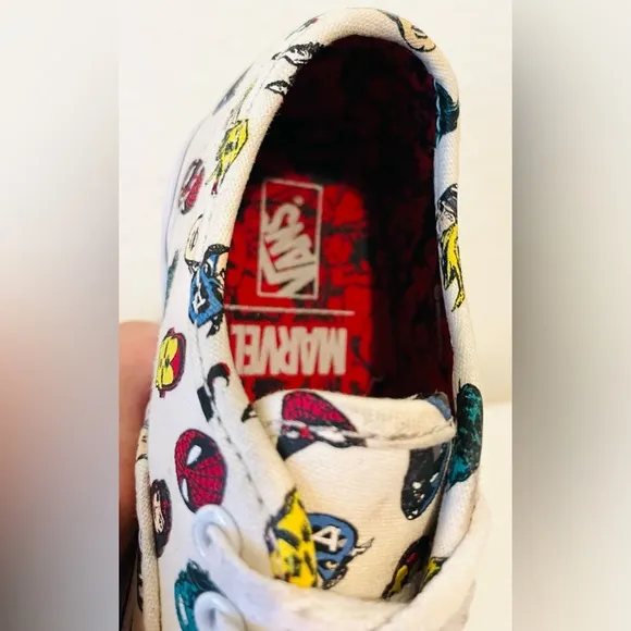 RARE🔥 VANS x Marvel Super Heros HEADS Authentic Sneakers Skateboarding 9.5 K
