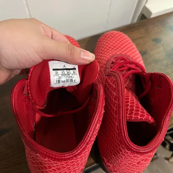 Red Horizon Jordan Sneakers size 6Y