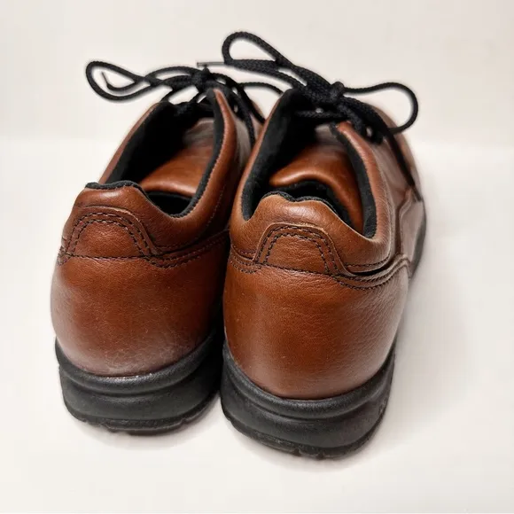 Red Wing Men’s Safety Toe Leather Orford Shoes