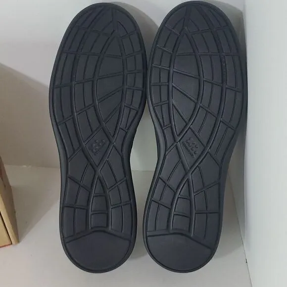 Red Wing Shoes Women's Leather Slip On Work Shoe Black Size 9.5 B Style 8330